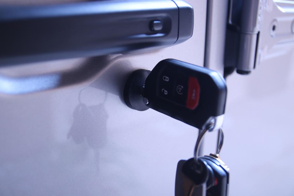 Jeep Wrangler JL/Gladiator JT Door Lock "Snap Caps"